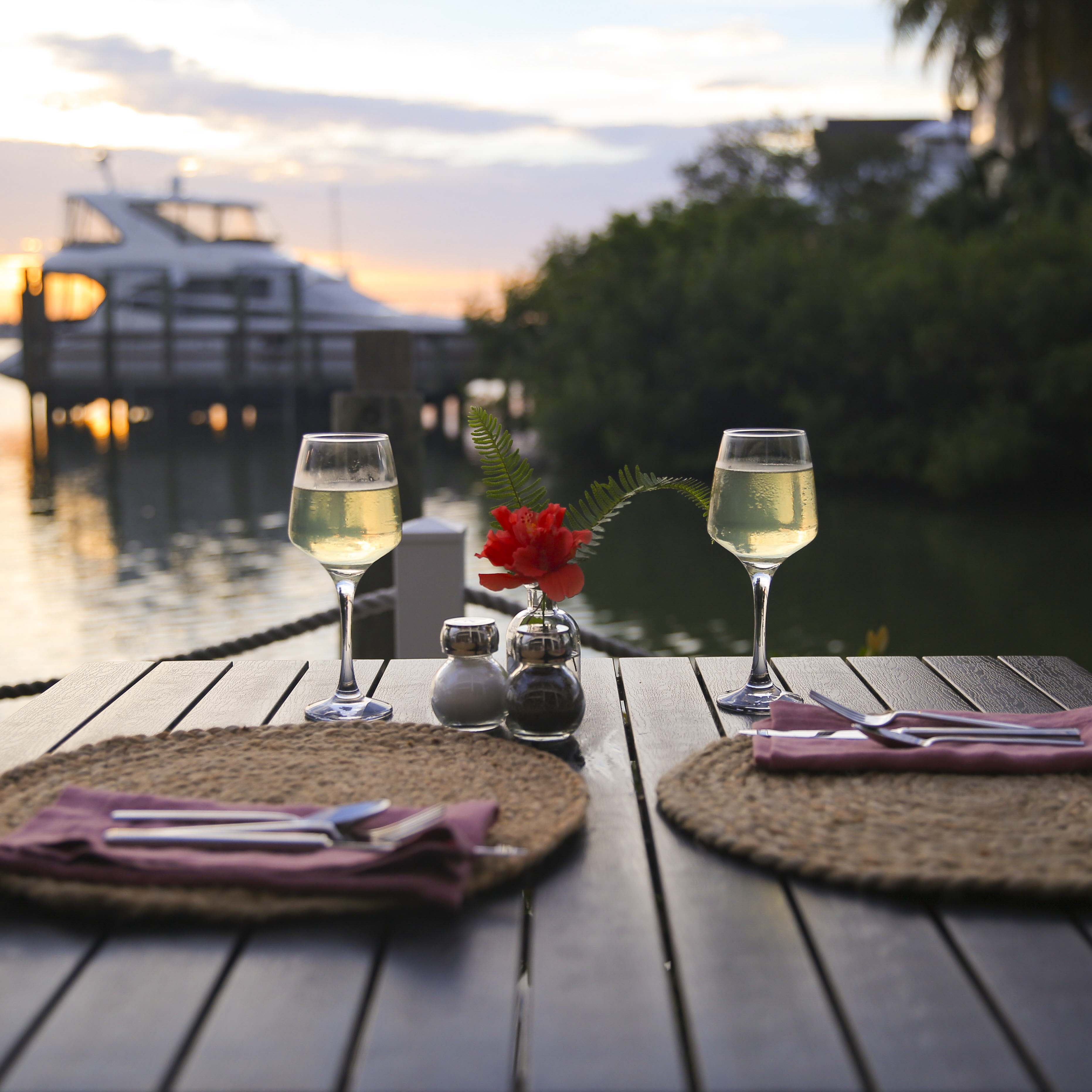 Waterfront Dining Visit Fort Myers Restaurants on the Water in SWFL